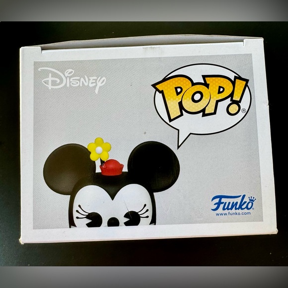 Funko Pop! Walt Disney Archives Minnie Mouse 1112 Vinyl Figure - Picture 5 of 6